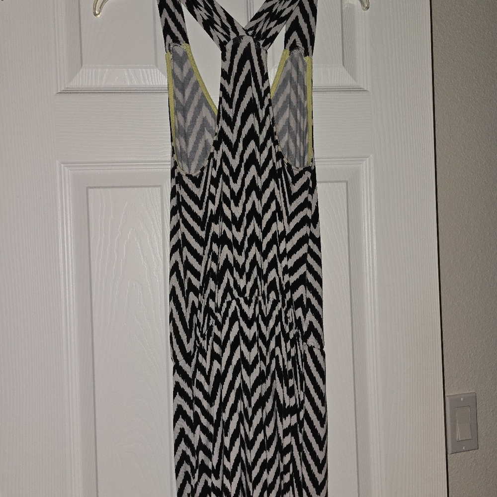 Romper - Picture 2 of 2